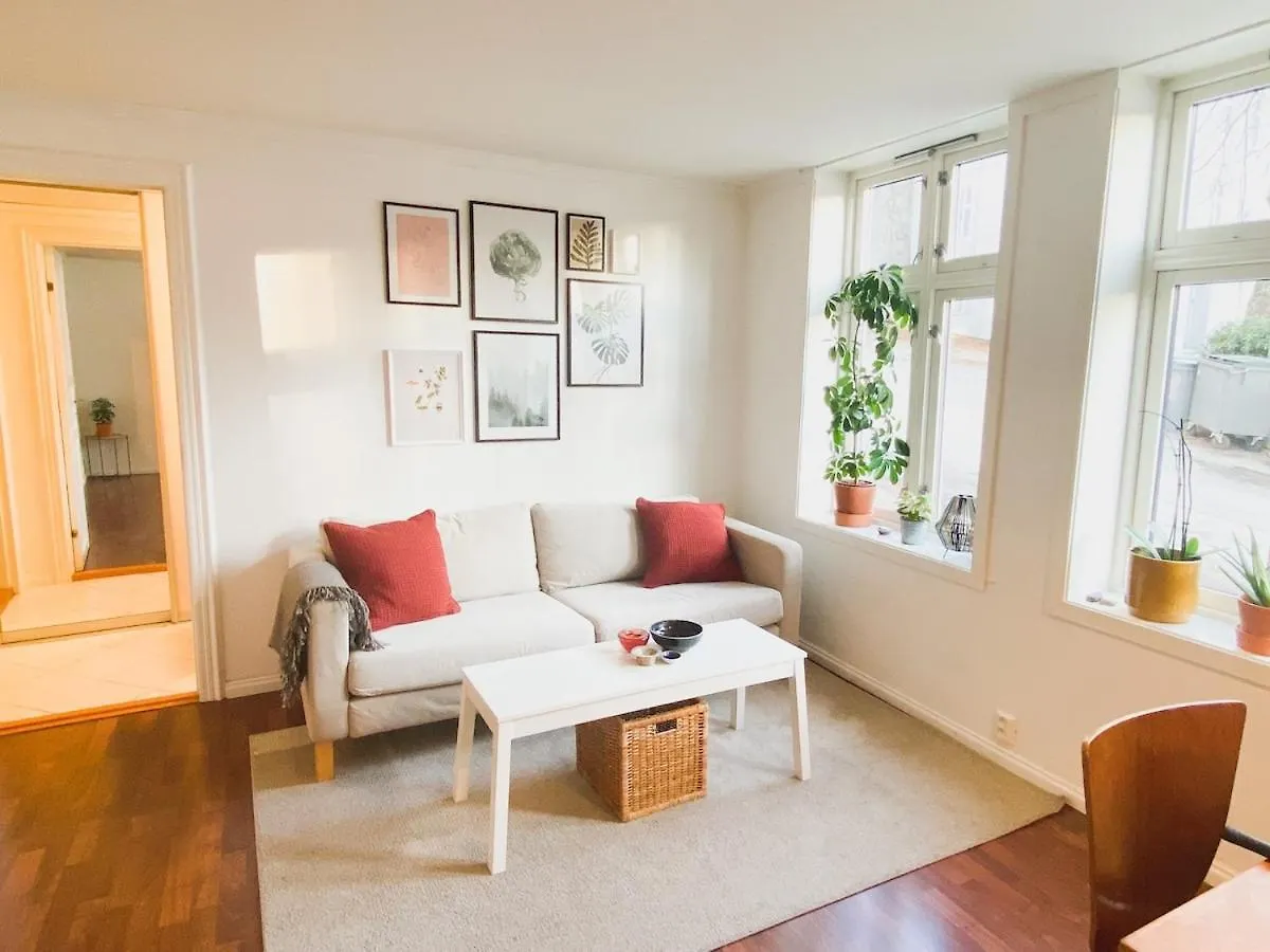 Cosy Authentic Apartment, Only 60M From Bryggen! Μπέργκεν